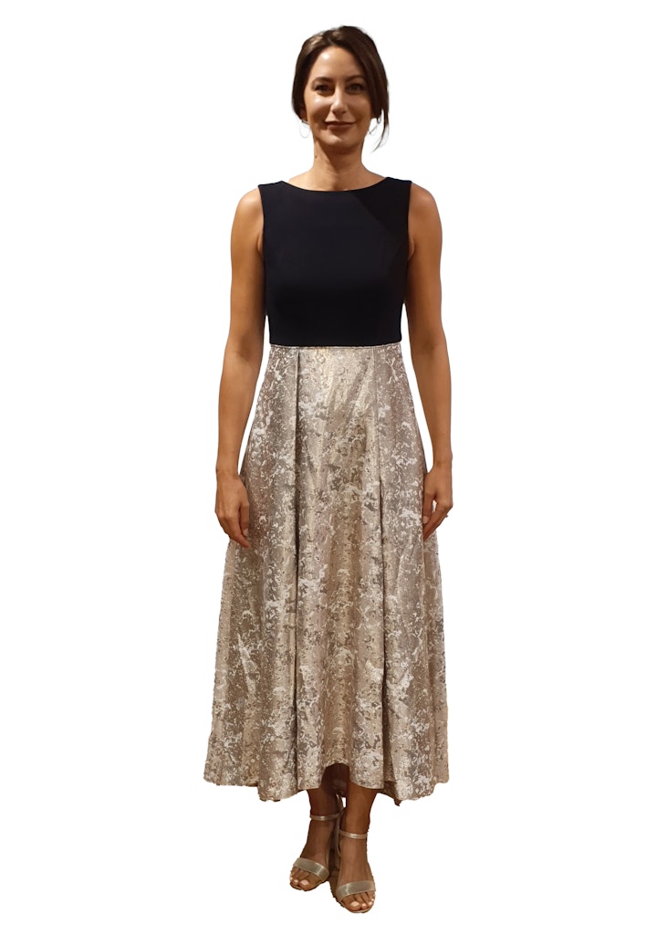 Kleid, Rundhals, ohne Arm female