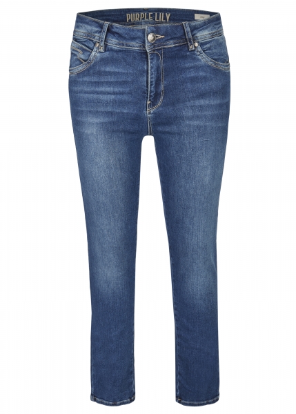 Lily R002