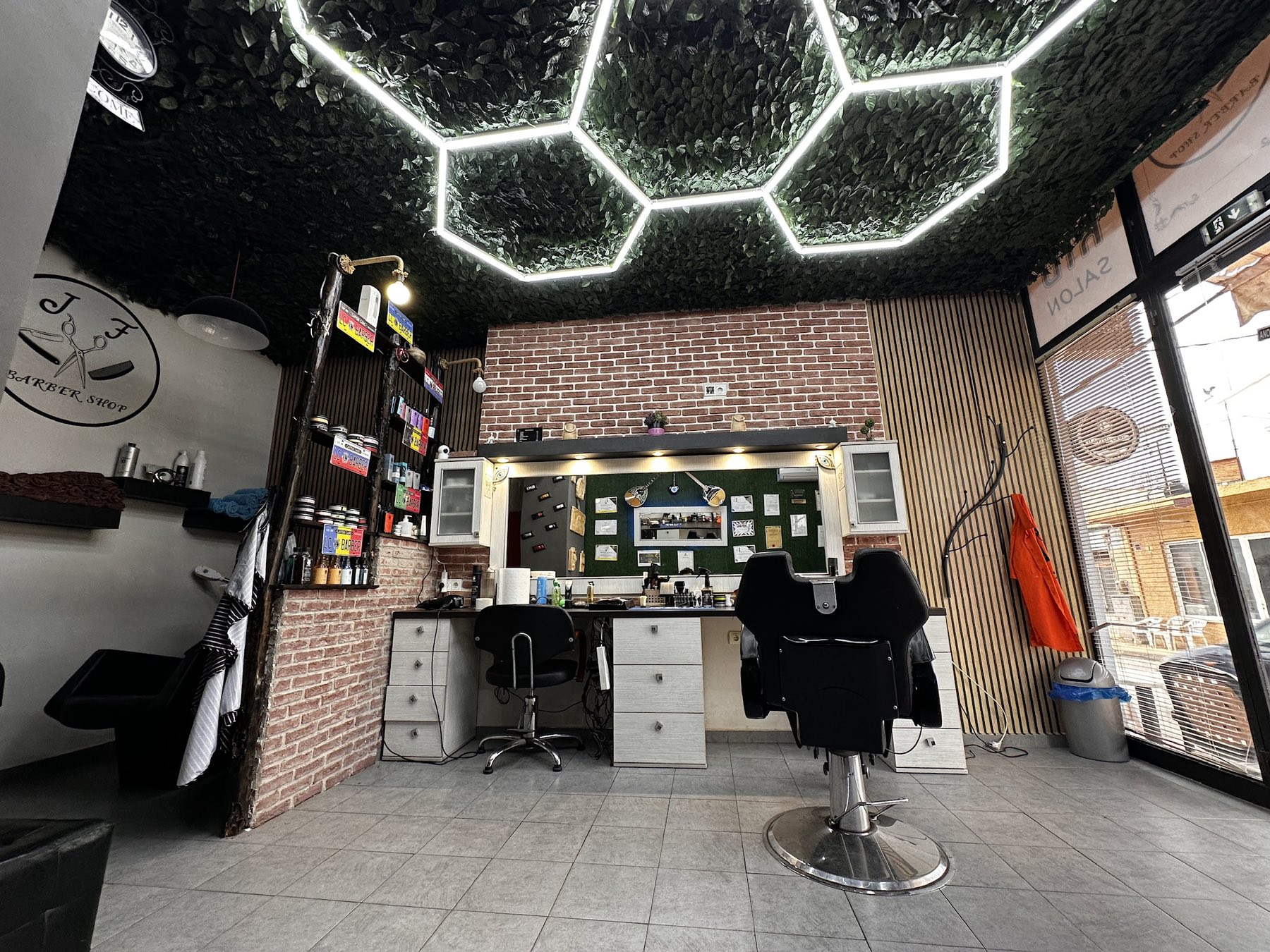 Store Inside 11