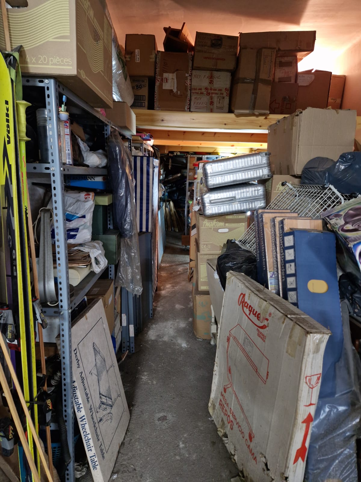 Empresa de vaciado de pisos y recogida de muebles en Roda de Ter | ¡Elimine el desorden hoy!
