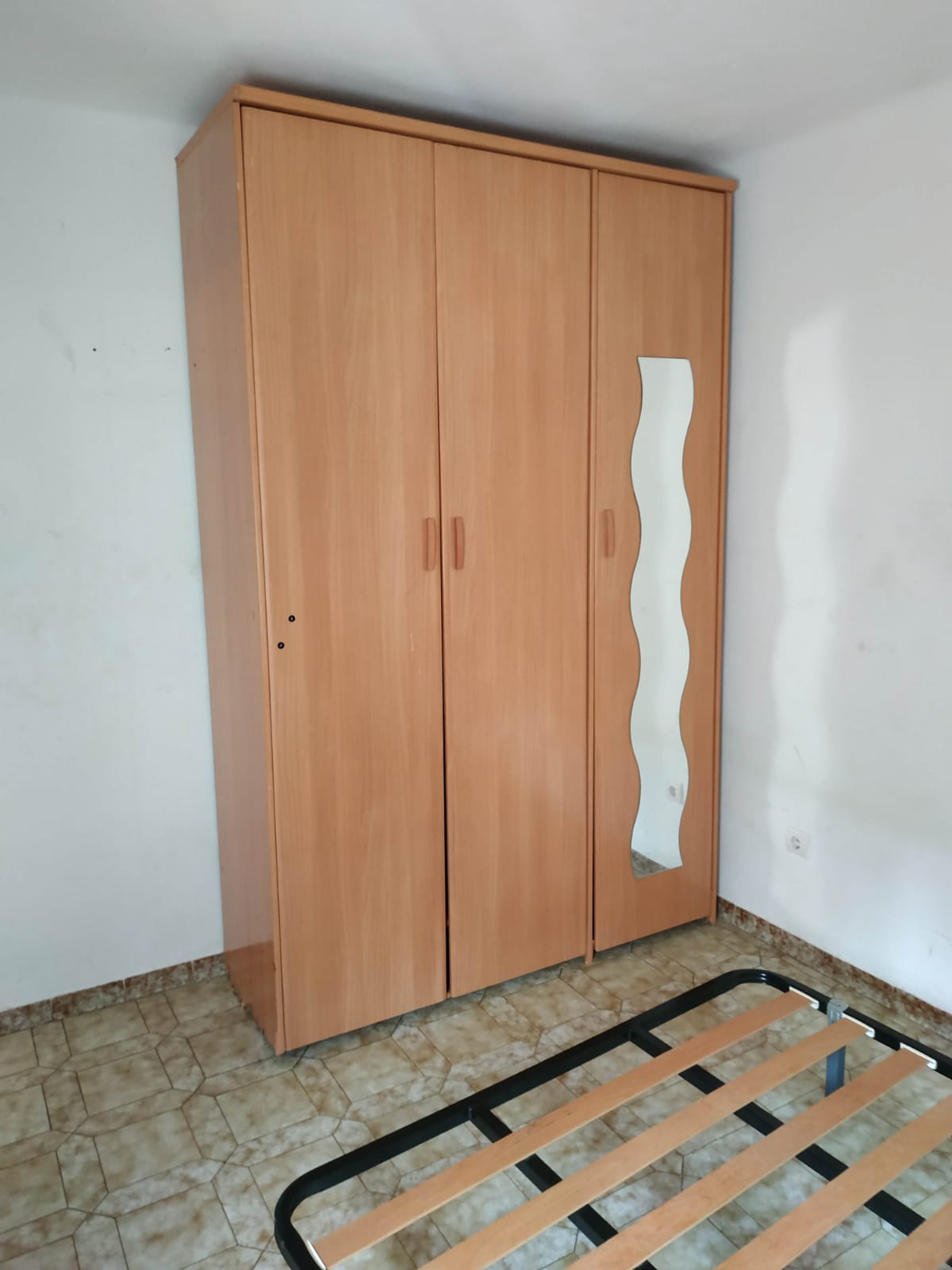 Reciclaje de muebles viejos y trastos en Sabadell - ¡La solución ecológica que necesitas!