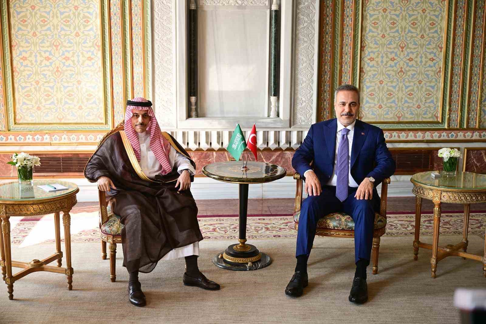 Dışişleri Bakanı Hakan Fidan, Suudi Arabistan Dışişleri Bakanı Faysal bin Ferhan Al Suud ile görüştü