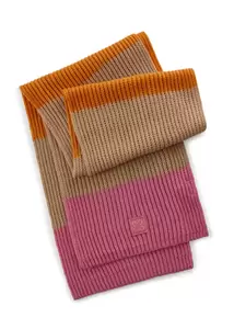 Strickschal aus weicher Wollmischung mit modischen Blockstreifen