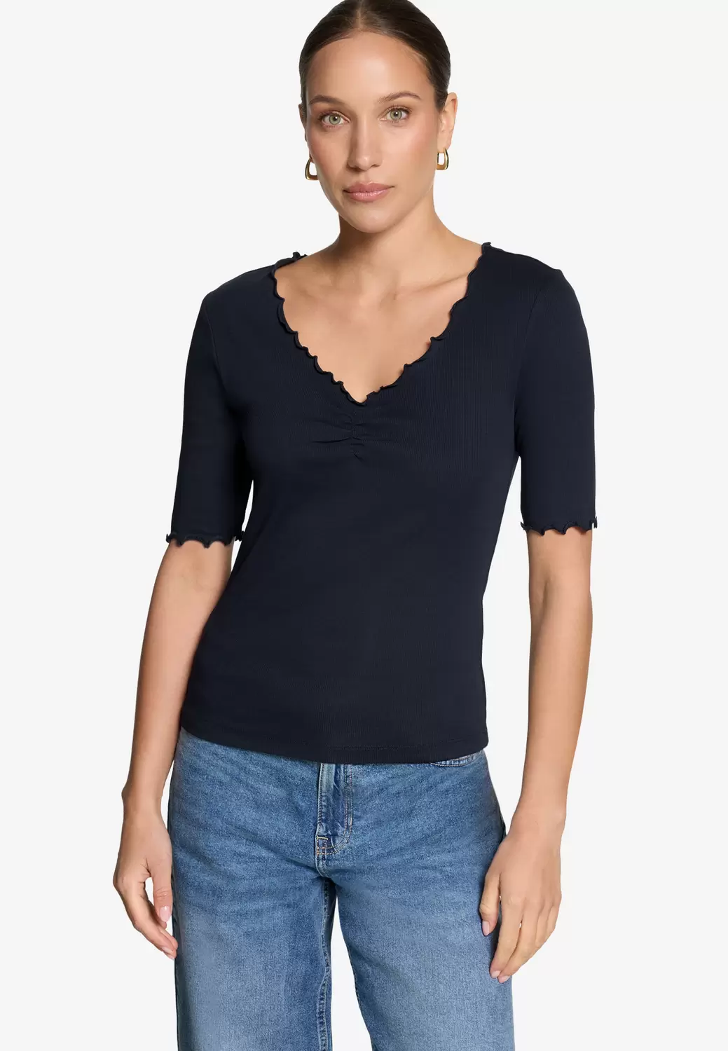 T-Shirt mit gerafftem Ausschnitt