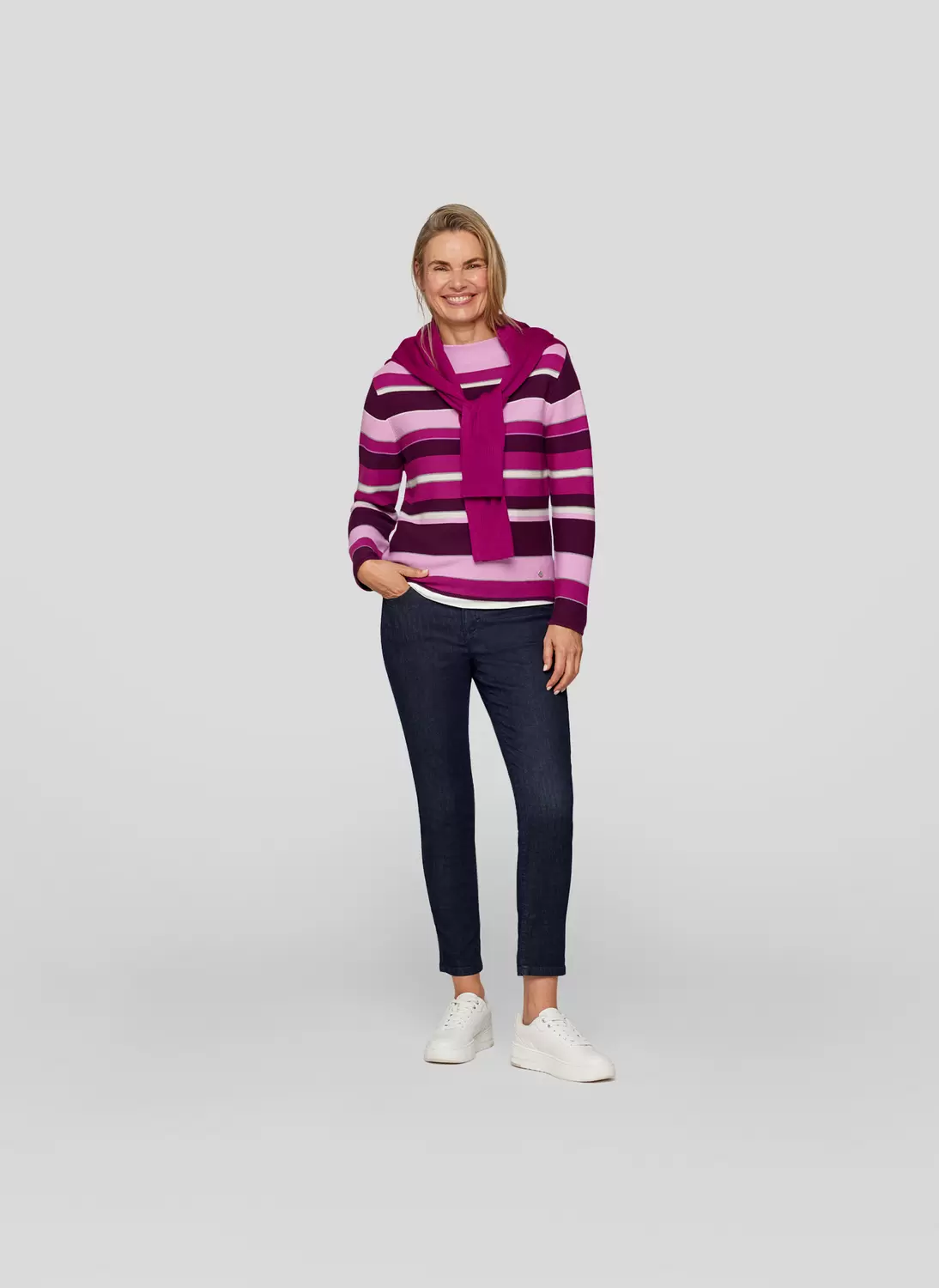 Pullover female