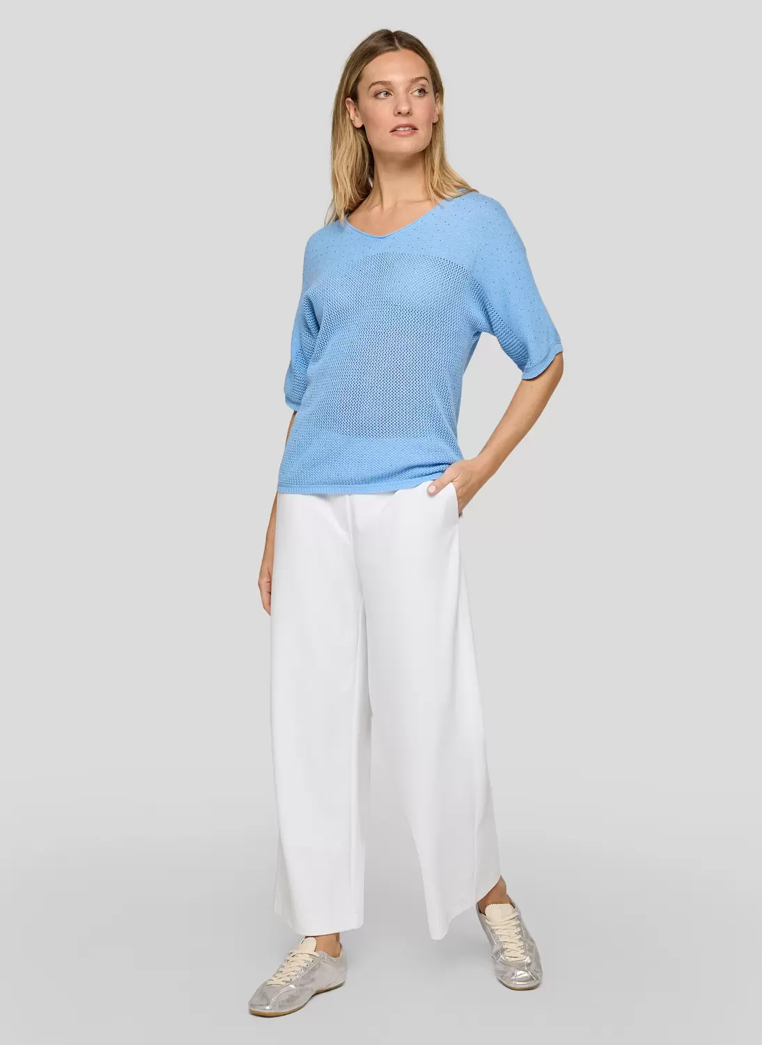 Pullover female