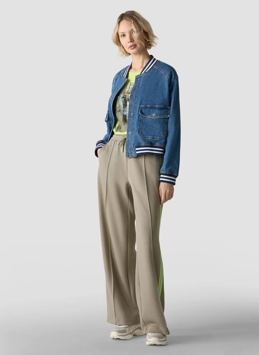 Jacke female