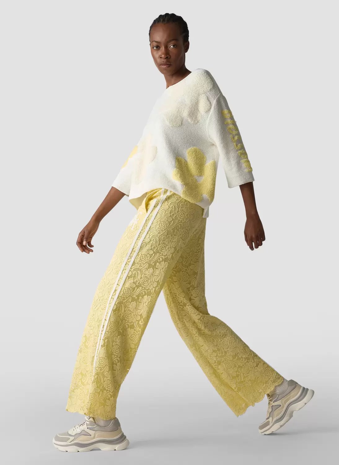 Pullover female