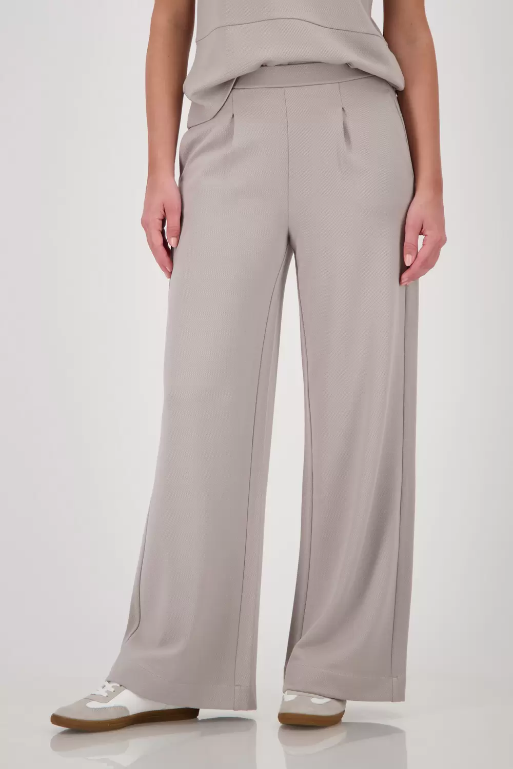 HoseHose, greige