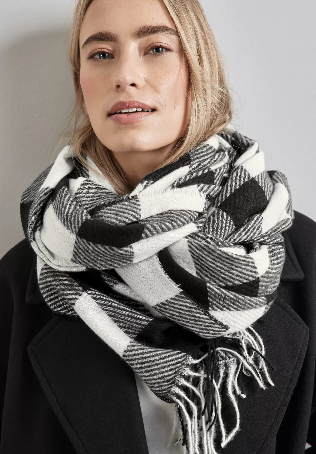 Karierter Madras Schal