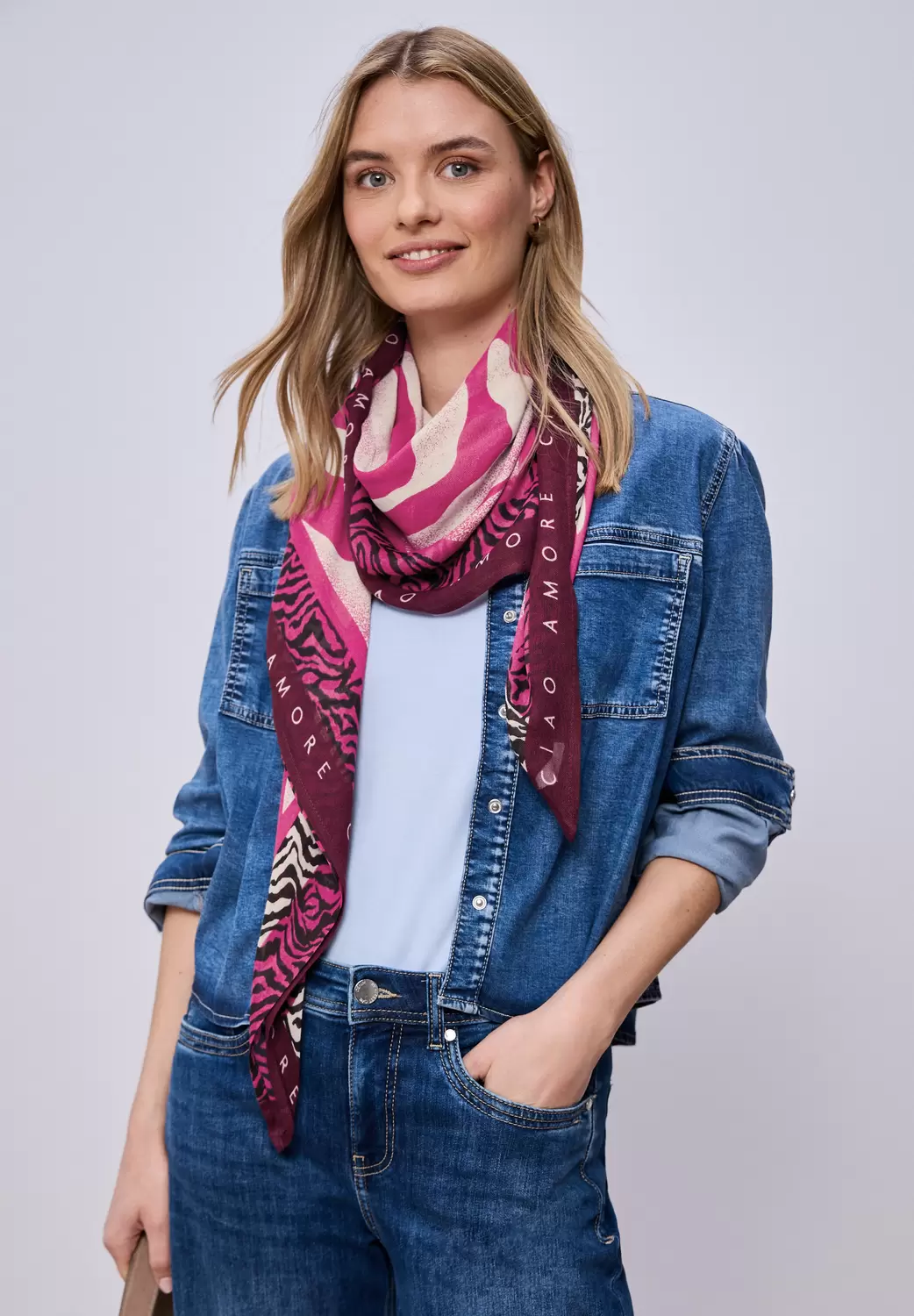 Tuch aus Modal mit Zebra-Print