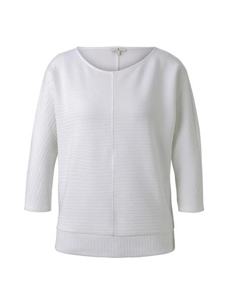 mit Ziernaht an der vorderen und hinteren Mitte