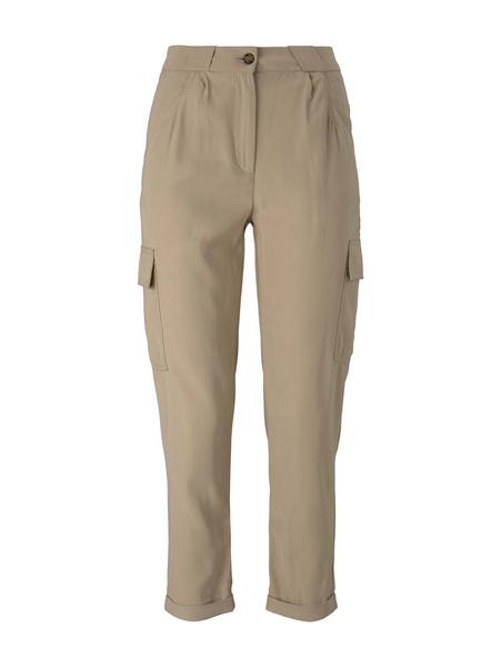 loose fit cargo pants