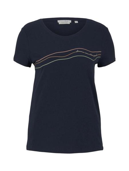 basic tee with stripe artwork