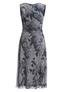 Plissiertes Kleid mit Metallicfäden