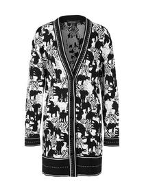 Animal-Cardigan in Deutschland gestrickt