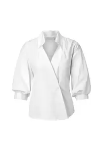 Blouse with puffed sleeves