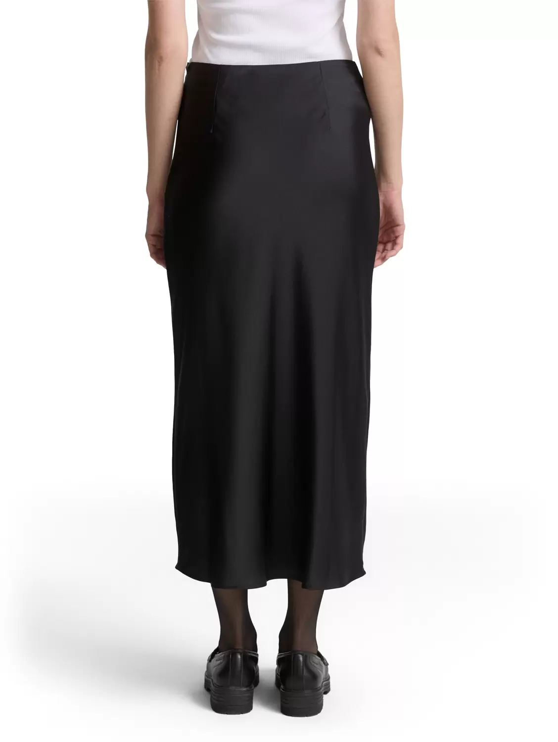 Midi-Rock in Satin-Optik