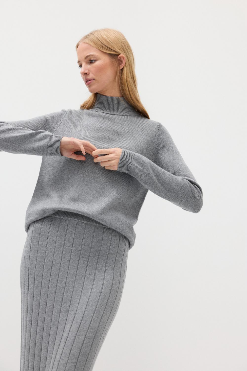 Turtleneck female