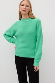 Roundneck sweater