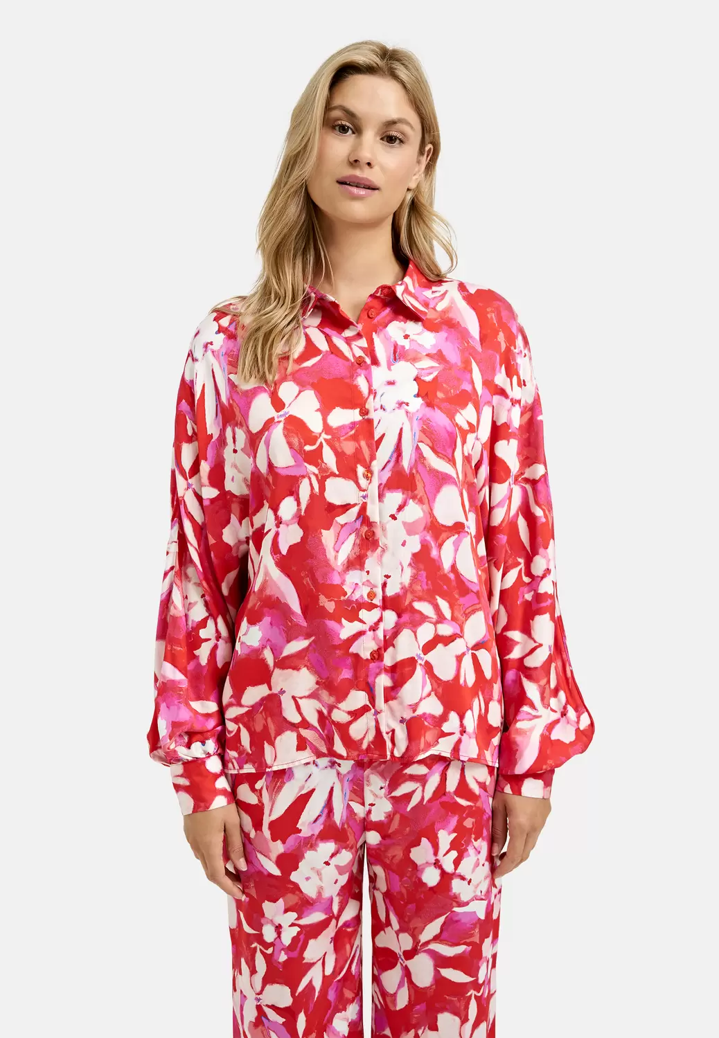 BLOUSE WITH COLLAR AE PLACKET, VOLU female