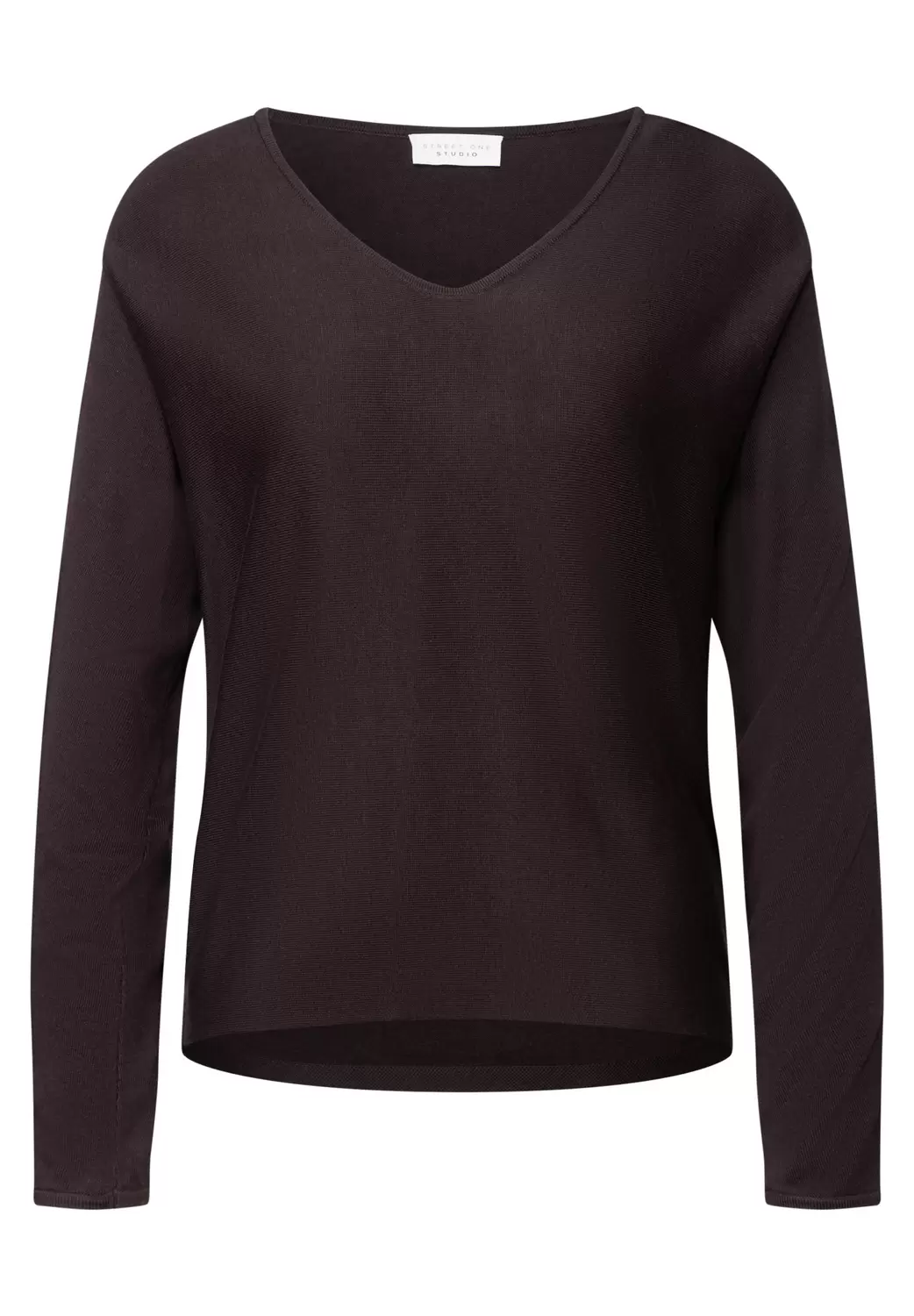 LTD_QR_Studio_V-neck sweater