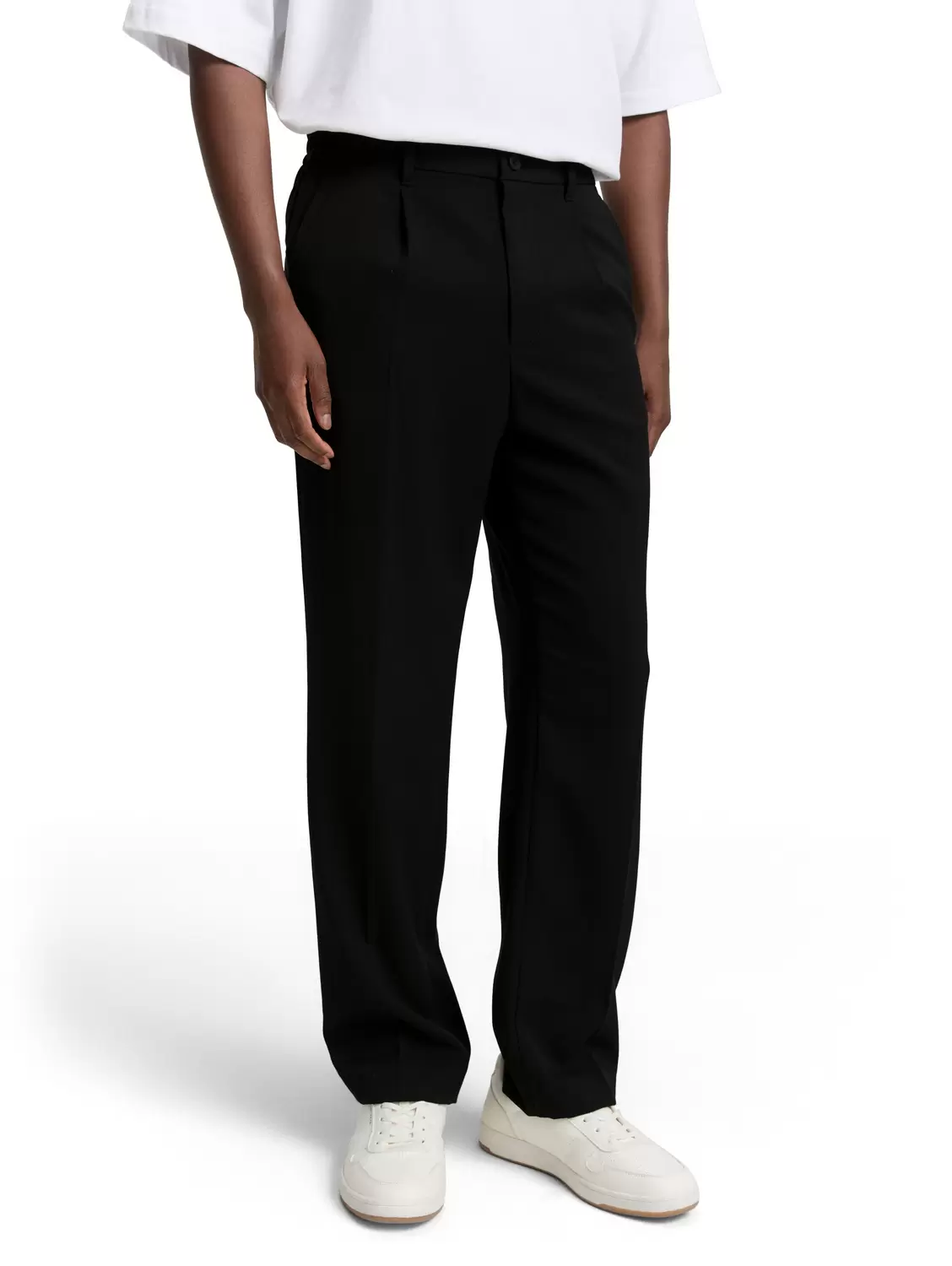 loose pants