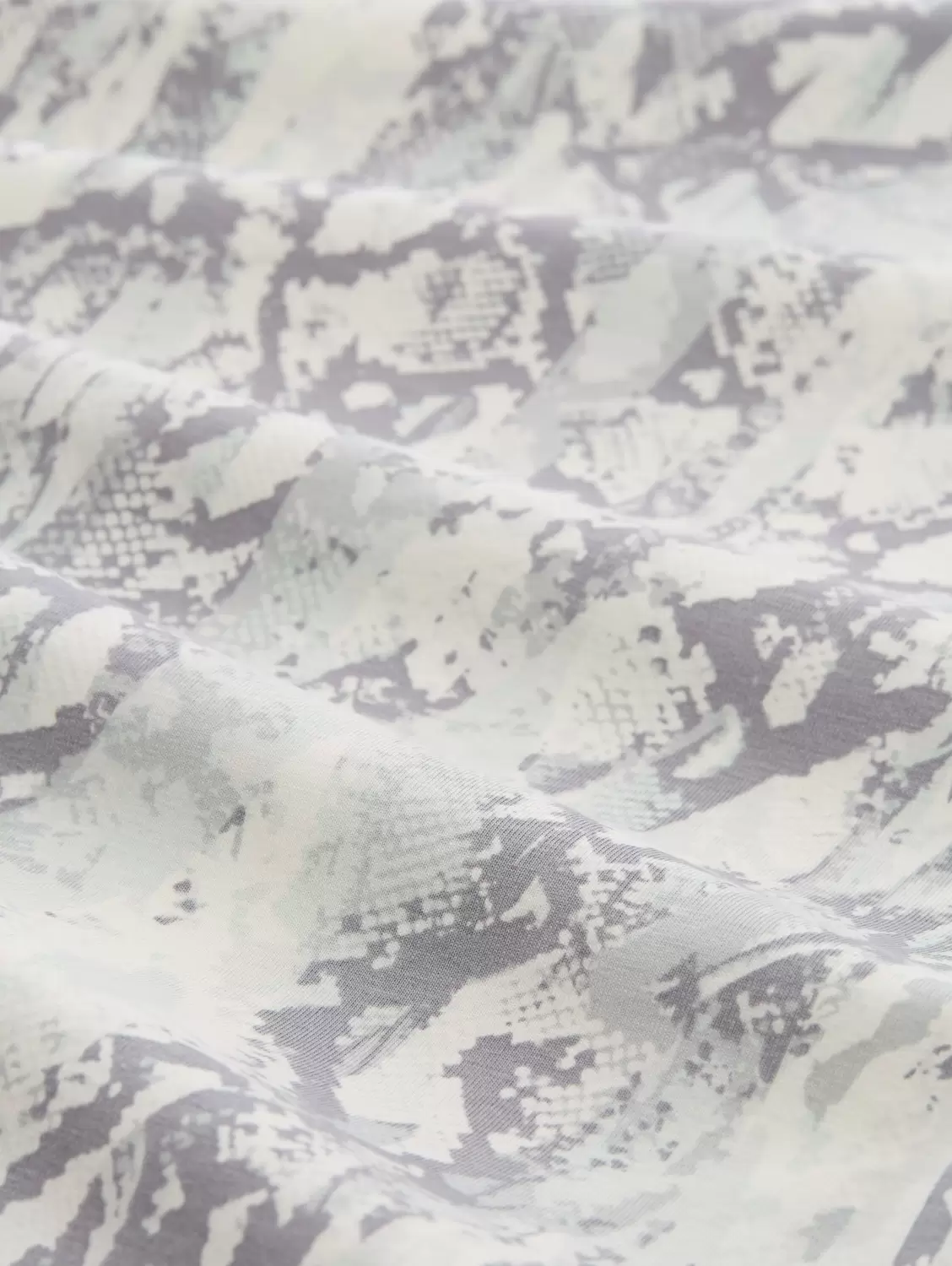 Top with print female