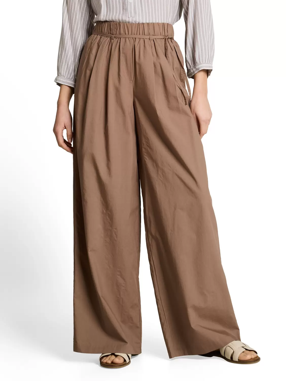 Loose fit wide leg pants female