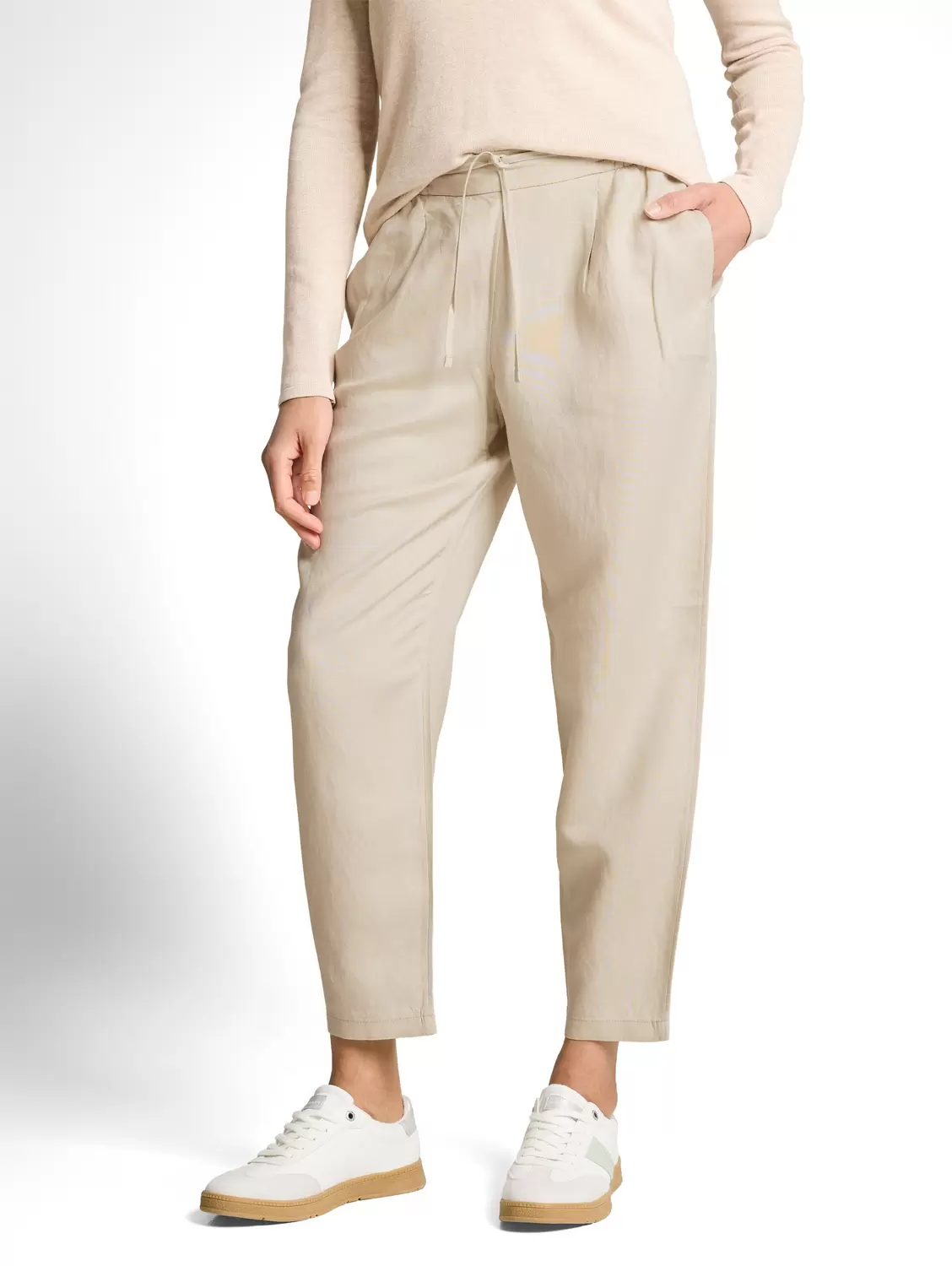 Loose fit linen pants female
