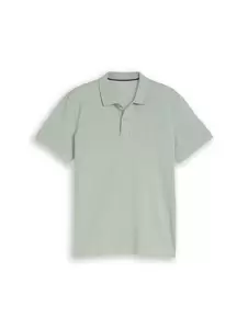 basic polo with contrast