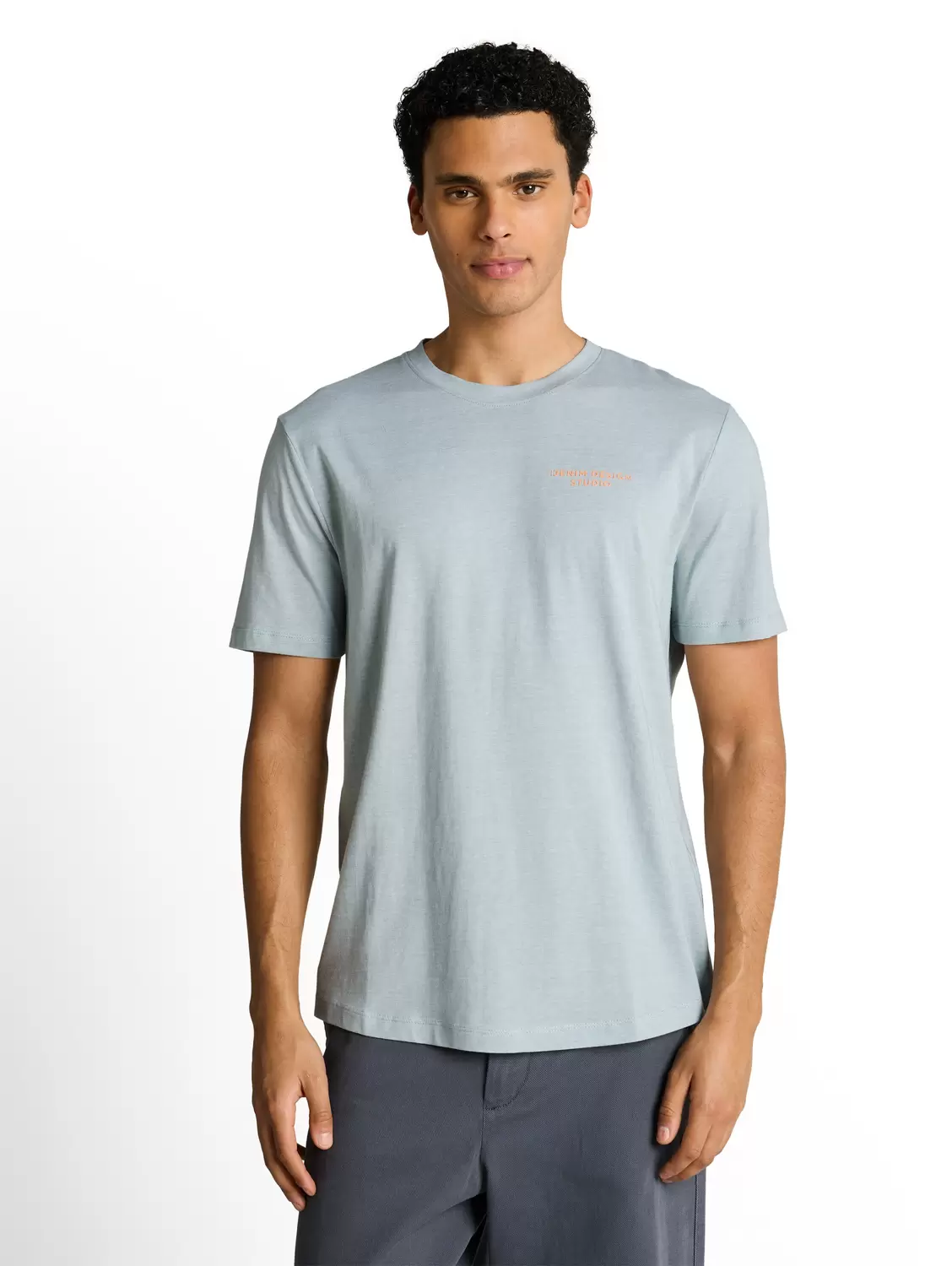 T-Shirt mit feinem Streifenmuster