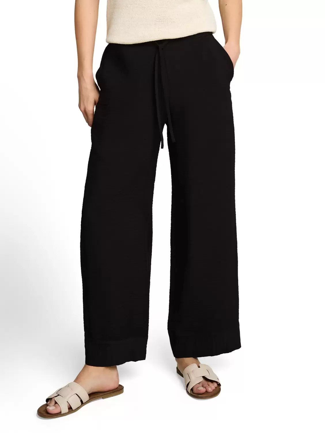 loose fit wide leg pants