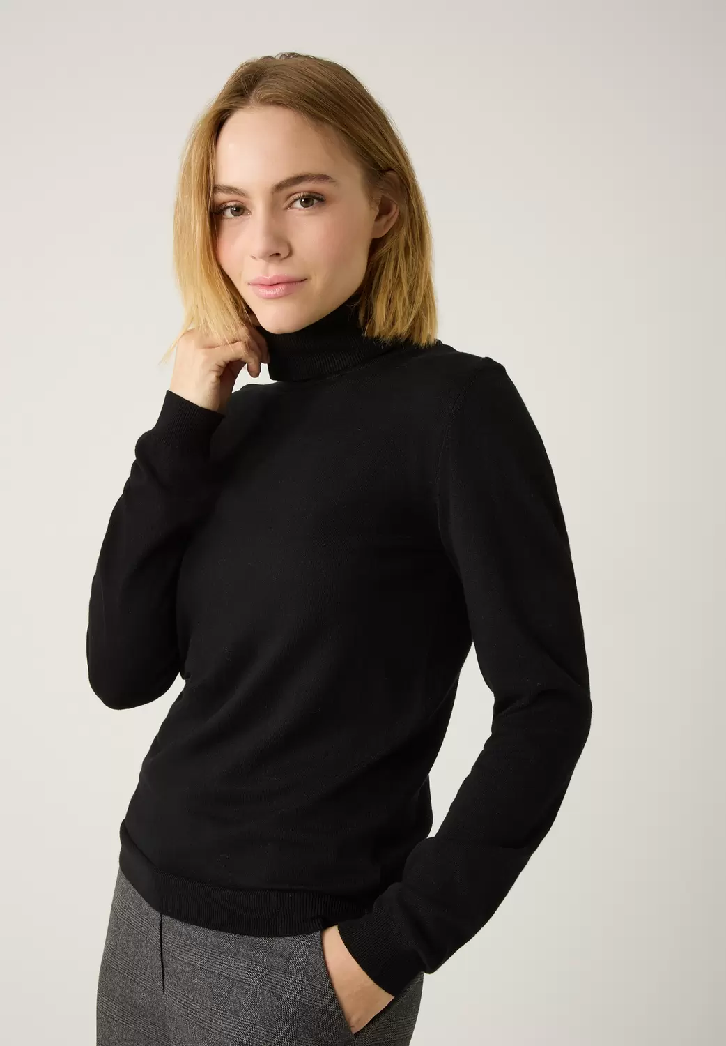 Turtleneck Pullover
