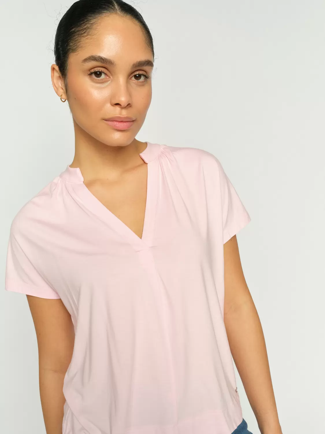 MMShira Tee female