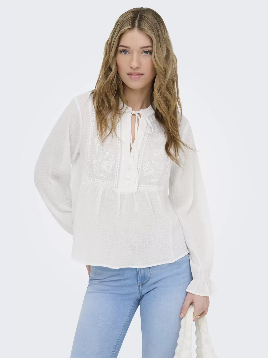ONLVICKY LIFE L/S EMB TOP WVN NOOS female