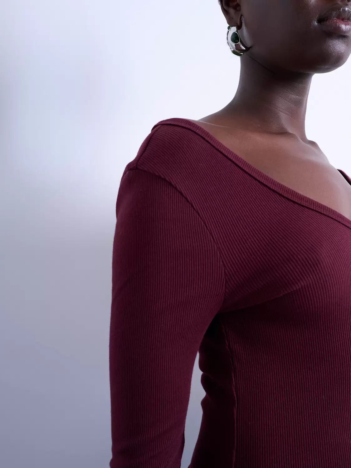 TSULLA LS RIB V-NECK TOP JSR female