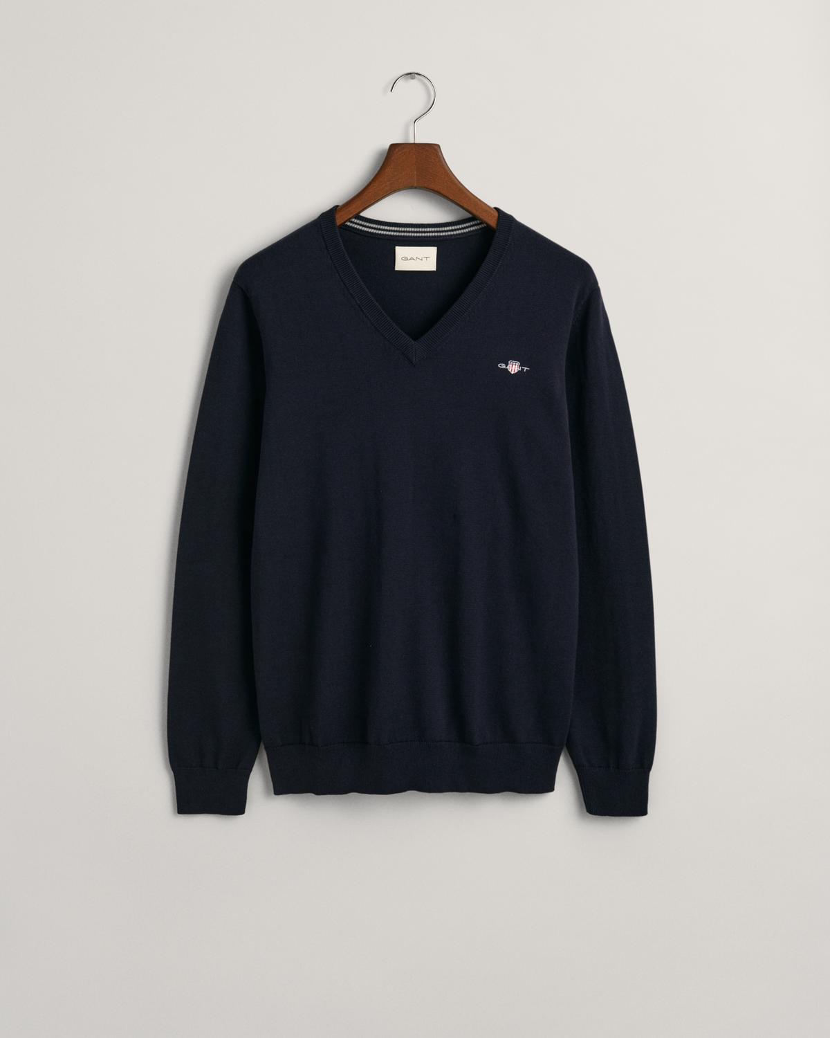 CLASSIC COTTON V-NECK male