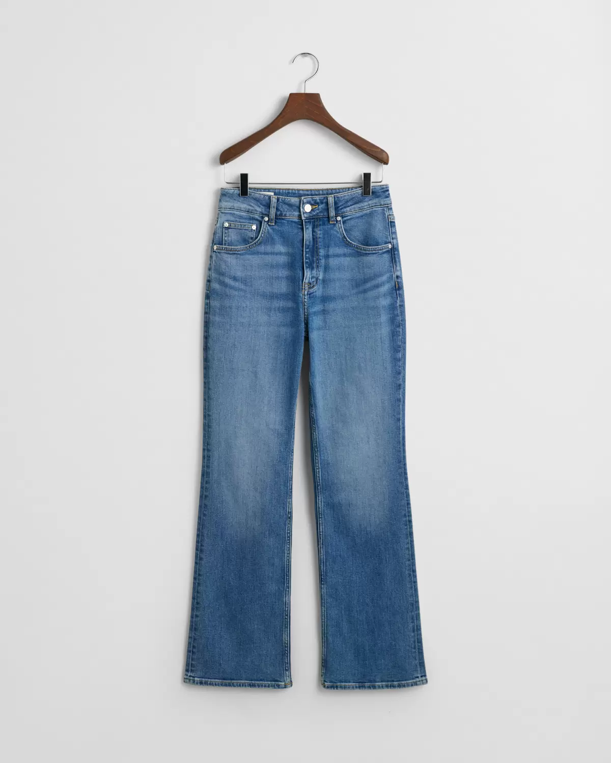SLIM FLARE JEANS female