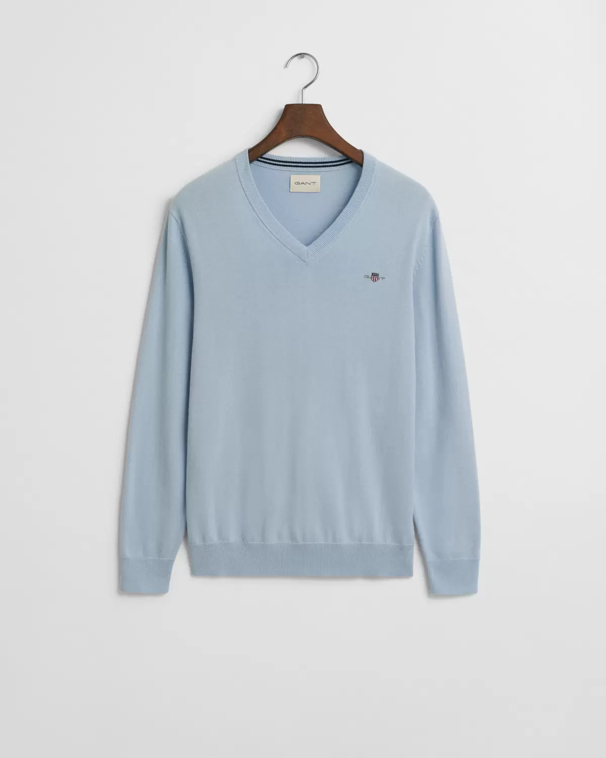 CLASSIC COTTON V-NECK male