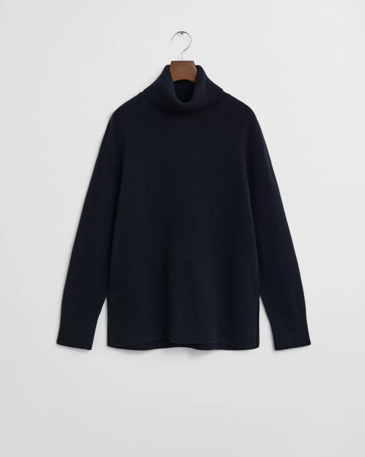 SOFT WOOL TURTLENECK female