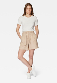 SHORTS WITH BELT