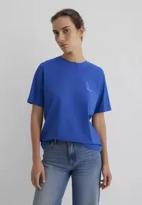 GRAPHIC TEES