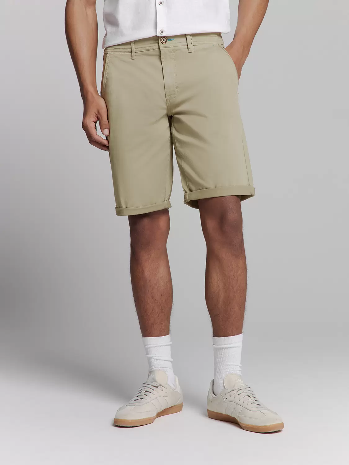 Short Chino Garment Dyed Twill Stre male
