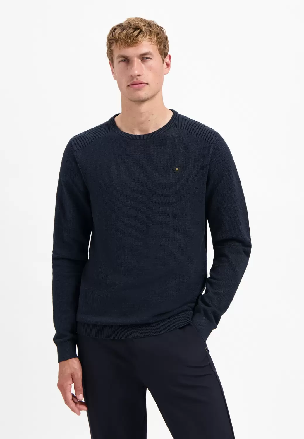 Pullover Crewneck Plated Structure Knit