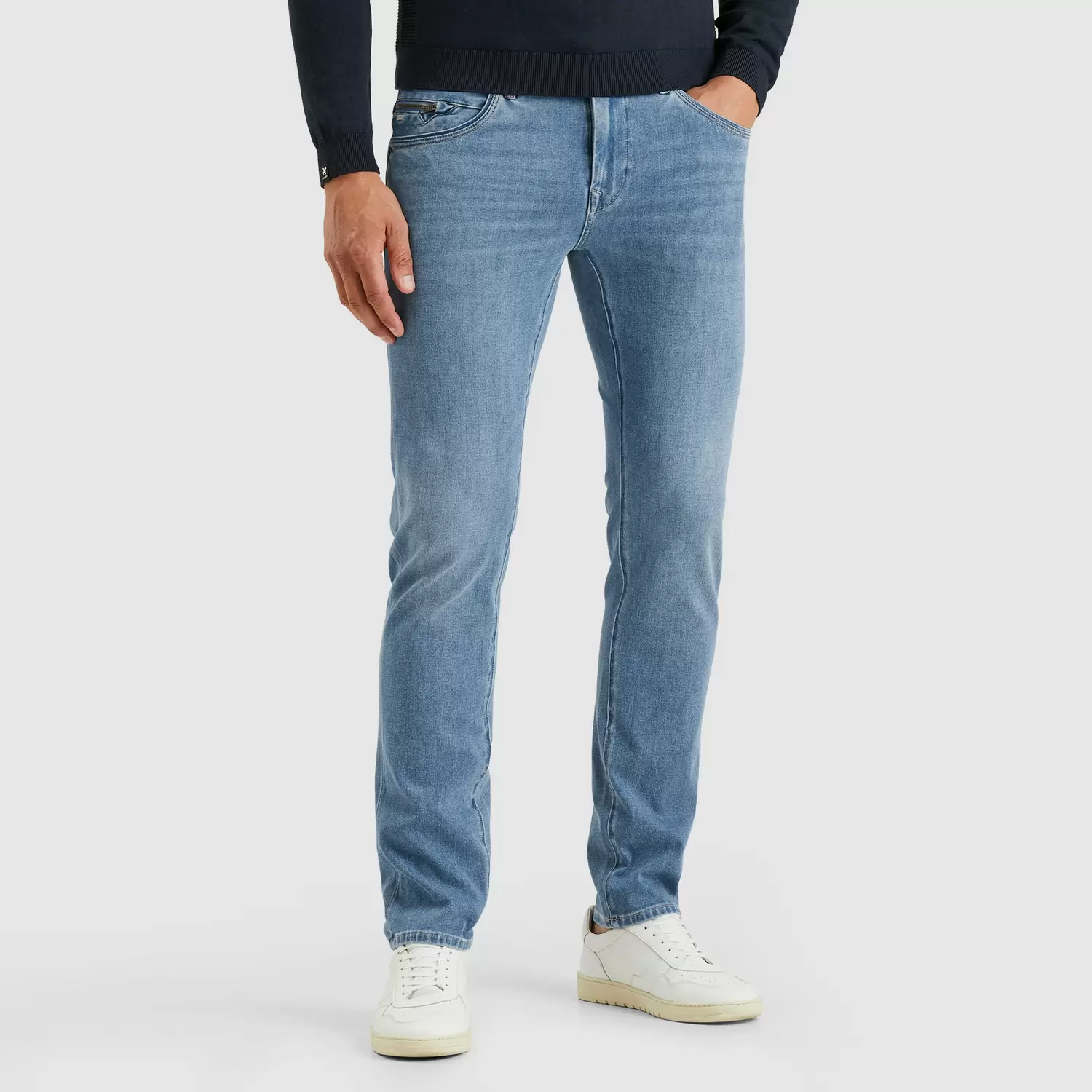 V850 - SLIM RIDER male
