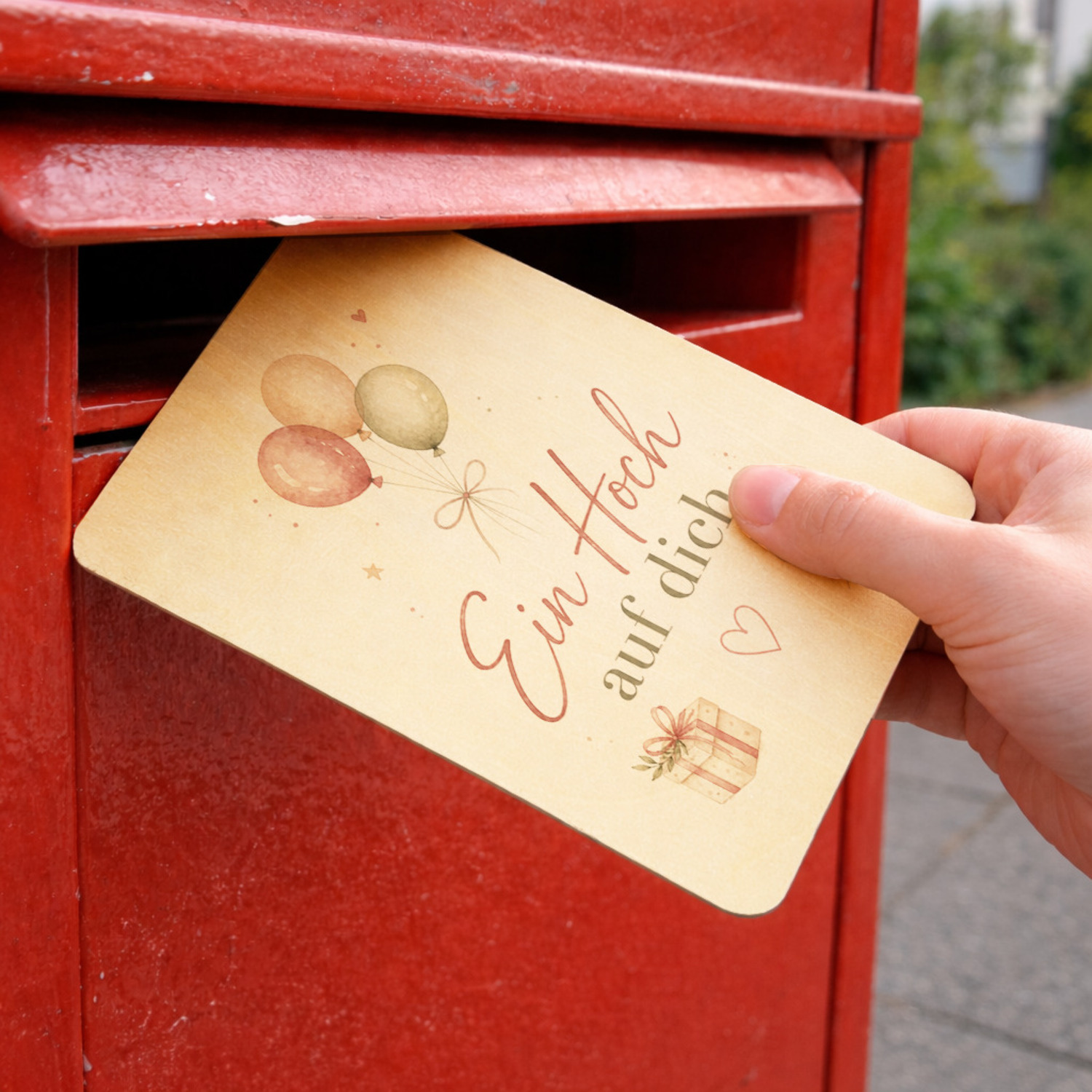 Postkarte Holz Ein Hoch auf dich - Holzpostkarte mit Herzmotiv – Ansicht 3