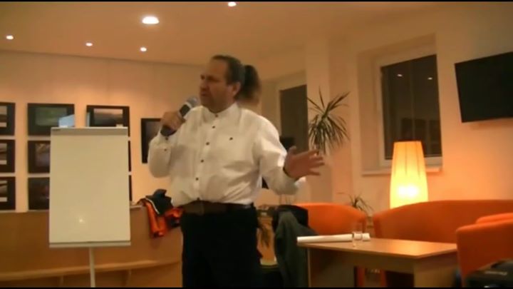 kto je Ariana Grande datovania môže 2015