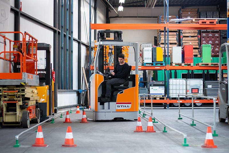 https://s3.eu-central-1.amazonaws.com/blom-opleidingen-2019/media/BLOM-21.jpg