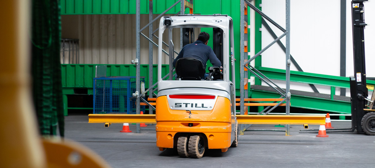 https://s3.eu-central-1.amazonaws.com/blom-opleidingen-2019/media/heftruckconcurrent.jpg